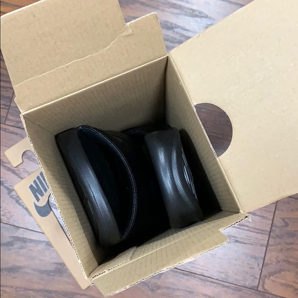 NIKE BENASSI JDI men’s SLIDES black - Picture 2 of 16